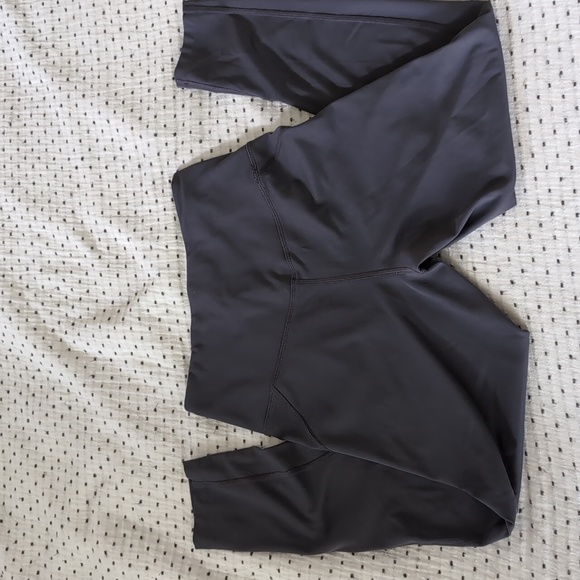 Girlfriend cropped leggings - Picture 3 of 5